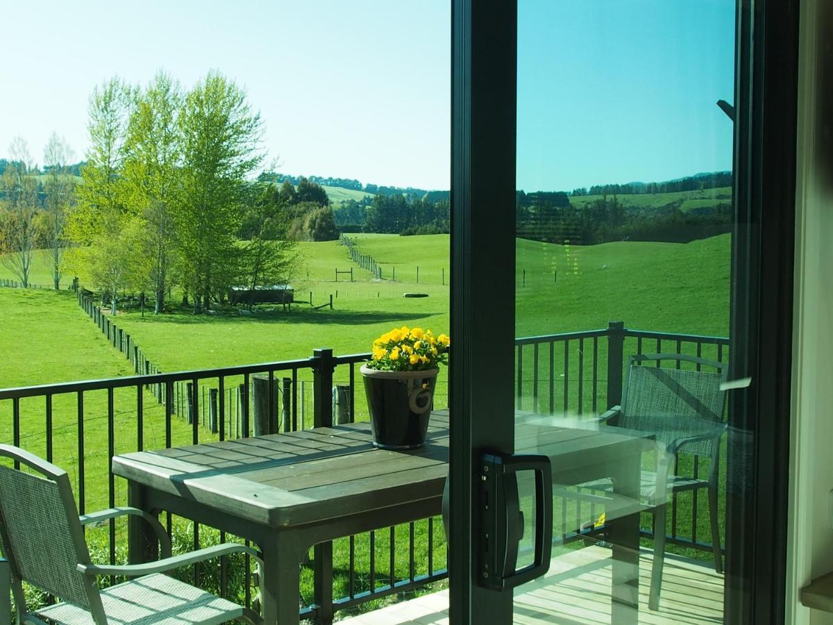 Boutique Tiny House - Te Anau Country Accommodation Экстерьер фото